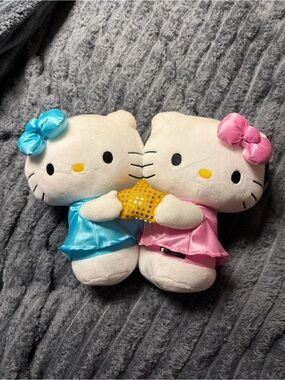 Hello Kitty Twin Gemini plush